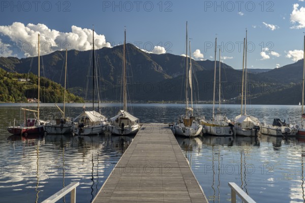 Sailing boats on Lake Caldonazzo in Valsugana near San Cristoforo, Trentino, Italy, Europe