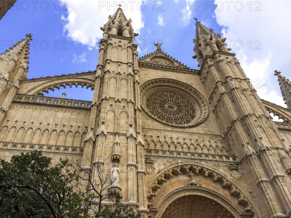 Portal of Episcopal Church in Gothic style Gothic Cathedral of the Saints of Saint Mary in harbour city Palma de Majorca island capital of Balearic Island Majorca, Palma de Majorca, Majorca, Balearic Islands, Spain, Europe