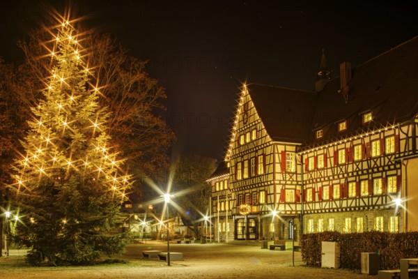 The festively decorated town hall of Münsingen at Christmas time, Swabian Alb, Reutlingen district, Baden-Württemberg, Germany, Europe