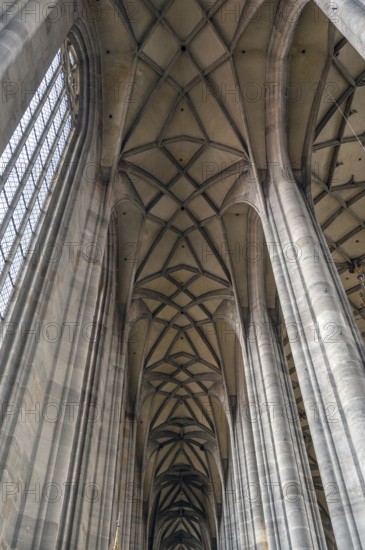 Reticulated vaulting in the side aisle of the late Gothic hall church of St George, Dinkelsbühl, Bavaria, Germany, Europe