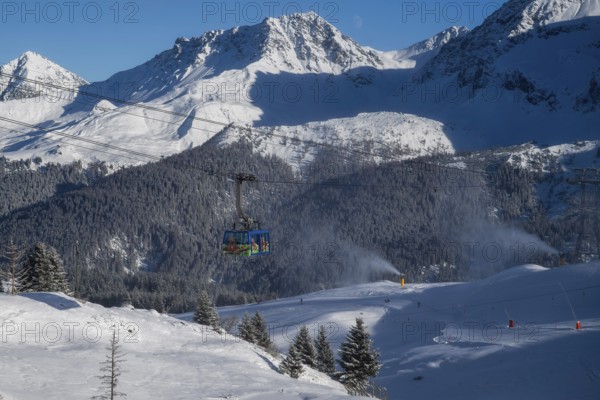 Arosa Weisshorn aerial cableway, Arosa, Switzerland, Europe