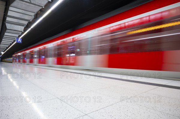 Underground arriving S-Bahn, train, class 420 in traffic red, platform, stop, Schwabstraße station, public transport, movement effect, Stuttgart, Baden-Württemberg, Germany, Europe
