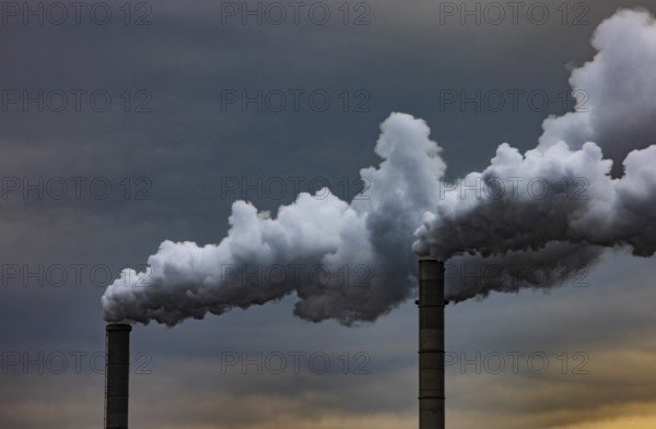 Pollution, industry, smoke pouring out of a factory chimney, Lenzing, Upper Austria, Austria, Europe