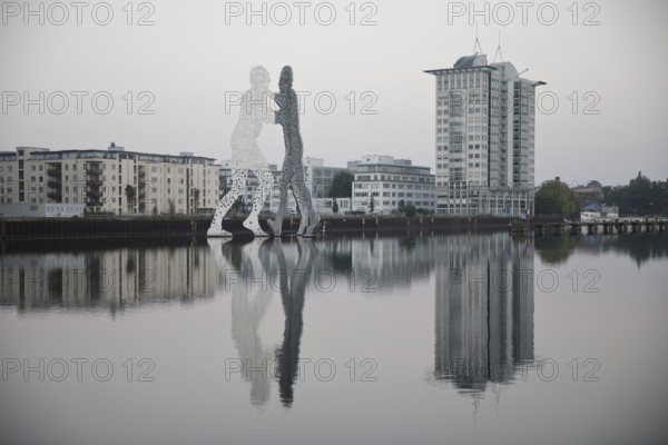Molecule Man, monumental artwork in the Spree with the Twin Towers Treptow, artist Jonathan Borofsky, Berlin, Germany, Europe