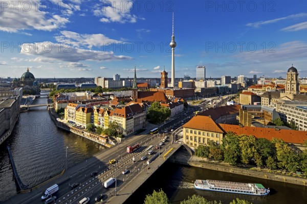 City panorama with Spree, Cathedral, Nikolai Quarter, Red Town Hall, TV Tower and Old Town House, Berlin-Mitte, Berlin, Germany, Europe
