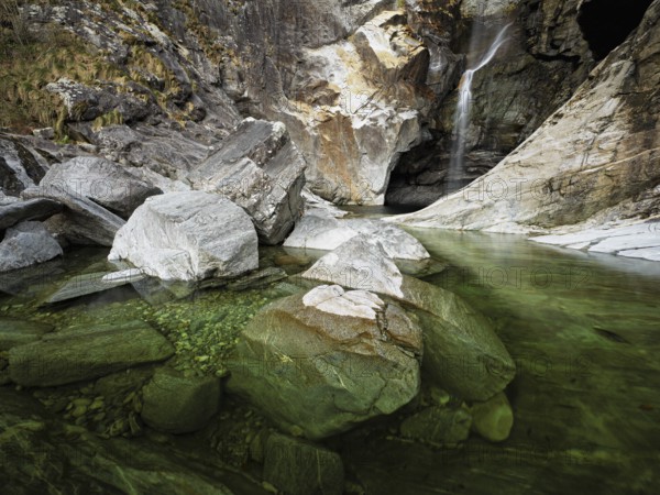 Cascata del Salto waterfall, Maggia, Maggia Valley, Canton Ticino, Switzerland, Europe