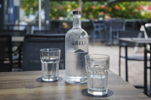 Mineral water, sparkling water, water bottle, glass, Rübli Restaurant, pub, bar, restaurant, Swabian cuisine, food and drink, terrace, beer garden, Freiberg am Neckar, Baden-Württemberg, Germany, Europe