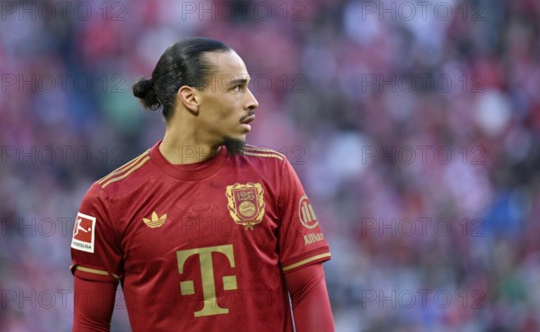 Leroy Sané FC Bayern Munich FCB (10) portrait special jersey 125 years FC Bayern Munich FCB, Allianz Arena, Munich, Bavaria, Germany, Europe