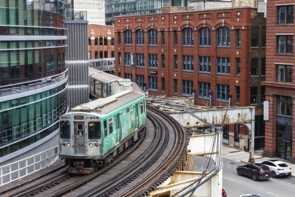 Chicago L Elevated elevated metro railway public transport in Chicago, USA, North America