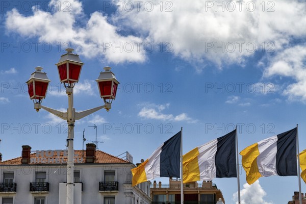 Three Flags of Arcachon, Streetlight, Jetée Thiers Pier, Arcachon, Gironde, Aquitaine, France, Europe