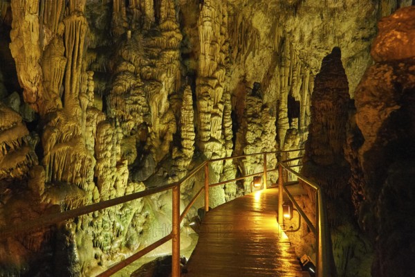 Psichro Cave, Psichro, stalactite cave, stalagmites, stalactites, artificial lighting, footbridge, Lassithi Plateau, Lassithi, Eastern Crete, Crete Island, Greece, Europe