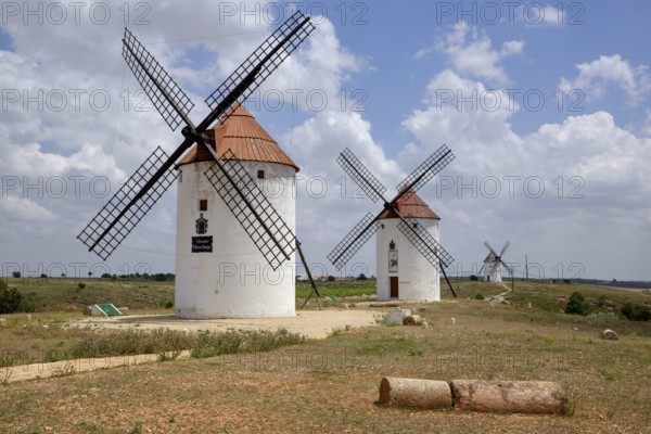 Windmills, Mota del Cuervo, Province of Cuenca, Castilla-La Mancha Region, Spain, Europe