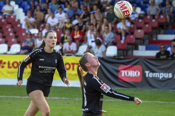 Fistball (woman) : TSV Dennach against TV Jahn Schneverdingen (IFA 2024 Fistball World Tour Finals Mannheim, Final) . Picture: Henrike Seitz (6, Schneverdingen)