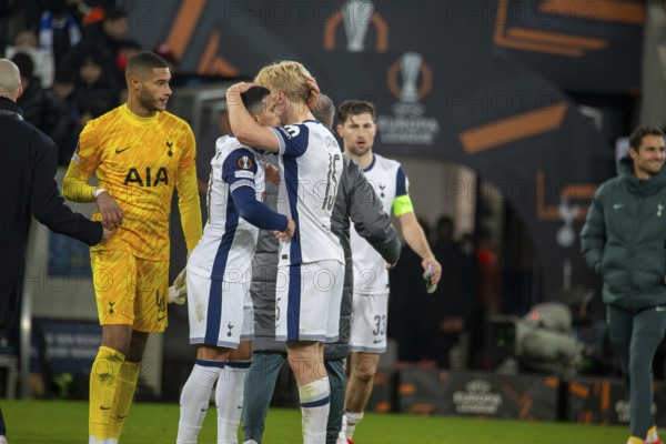 Football UEFA Europa League, 2024/25 season, matchday 7: TSG Hoffenheim v Tottenham Hotspur. Picture: Joy and relief at Tottenham after the 3:2 victory