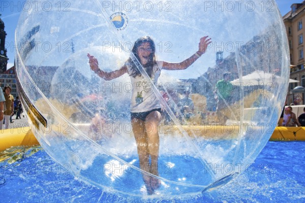 City festival Dresden water balls at the Altmarkt