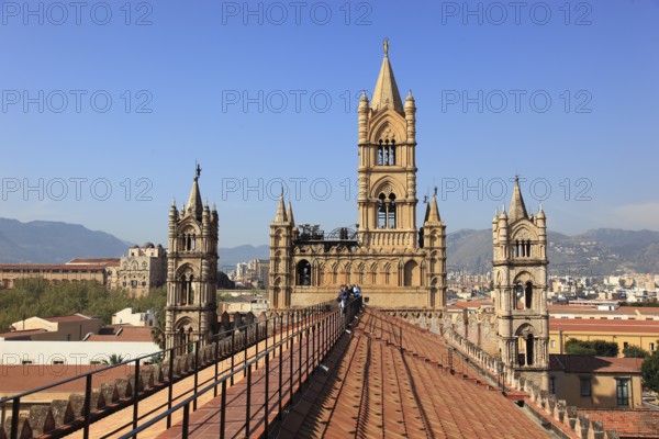 City of Palermo, on the roof of the Cathedral Maria Santissima Assunta, UNESCO World Heritage Site, Sicily, Italy, Europe