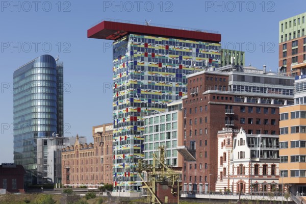 Skyline Media Harbour, Colorium high-rise with Innside Hotel, Sign office tower, Düsseldorf Media Harbour, Düsseldorf, North Rhine-Westphalia, Germany, Europe