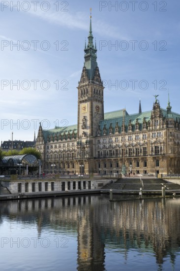 City Hall, State Government, North German Renaissance, Alsterfleet, Reflection, Hamburg, Germany, Europe