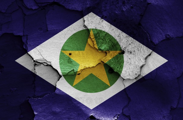 Flag of Mato Grosso, Brazil painted on cracked wall
