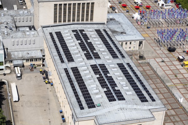 Messe Berlin, historic main building, exhibition halls, Masurenallee, solar plant, photovoltaics, Berlin, Germany, Europe