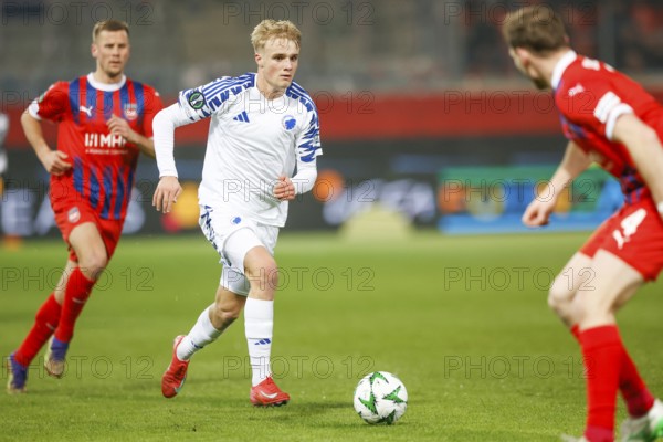 Germany: Football Conference League, Play-Offs - 1. FC Heidenheim-FC Copenhagen -Voith-Arena, Heidenheim: Victor FROHOLDT FC Copenhagen on the ball