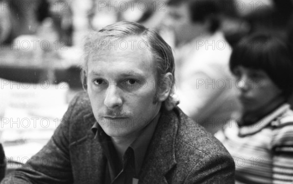 The Party Congress of the German Communist Party (DKP) on 19-21 March 1976 in Bonn. Franz-Xaver Kroetz (actor), Germany, Europe