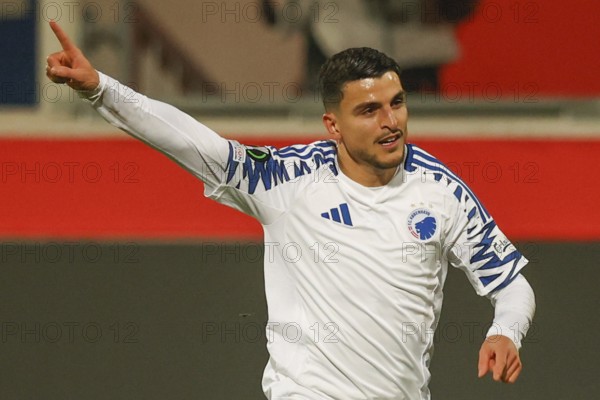 Germany: Football Conference League, Play-Offs - 1. FC Heidenheim-FC Copenhagen -Voith-Arena, Heidenheim: Mohamed ELYOUNOUSSI FC Copenhagen leads the way