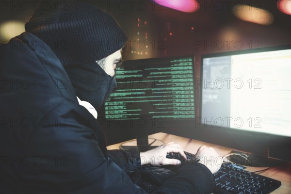 Shot from the Back to Hacker Breaking into Corporate financial Data Servers from His Underground Hideout