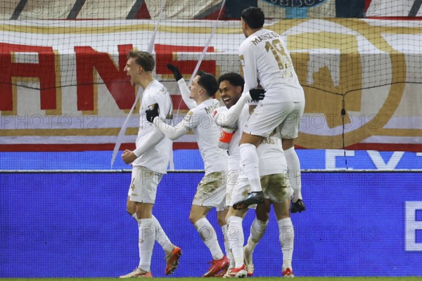Germany: Soccer 1st Bundesliga, Matchday 22 - 1. FC Heidenheim vs. 1. FSV Mainz 05 - Voith-Arena Heidenheim: 44 Nelson WEIPER 1. FSV Mainz 05 left has just scored the 0 to 2 and cheers, 29 Captain Jonathan BURKARDT 1. FSV Mainz 05, 2 Philipp MWENE 1. FSV Mainz 05, 8 Paul NEBEL 1. FSV Mainz and 18 Nadiem AMIRI cheer with him
