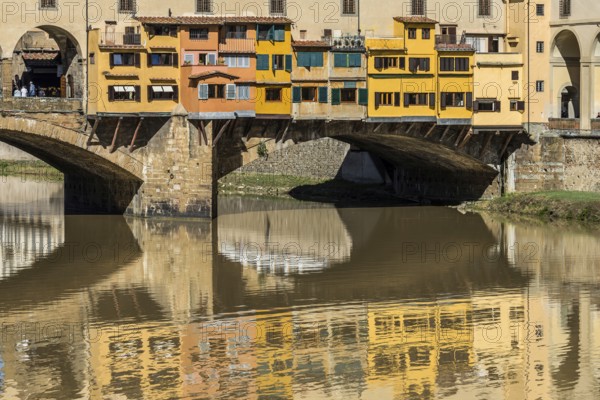 Ponte Vecchio, landmark, old town, architecture, tourism, travel, historic bridge over the Arno in Florence, Italy, Europe