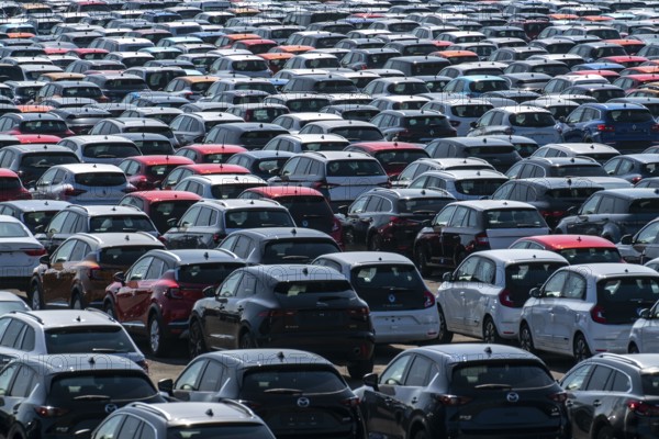 Car terminal in the Logport I inland port, in Duisburg on the Rhine, vehicle handling of new cars, storage area, North Rhine-Westphalia, Germany, Europe