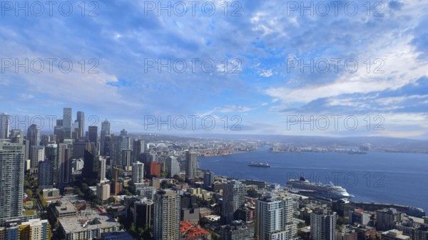 Panoramic view of Seattle Bell Harbor Marina and Seattle financial downtown skyline panorama