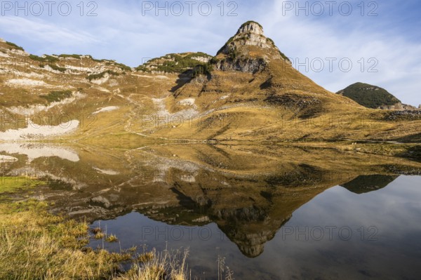 Lake Augstsee and the Atterkogel mountain on the Loser. Autumn, good weather, blue sky. Reflection. Altaussee, Bad Aussee, Ausseer Land, Totes Gebirge, Styria, Upper Austria, Austria, Europe