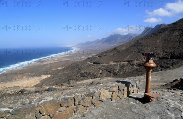 Viewpoint to Cofete beach Atlantic Ocean coast, Jandia peninsula, Fuerteventura, Canary Islands, Spain, Europe