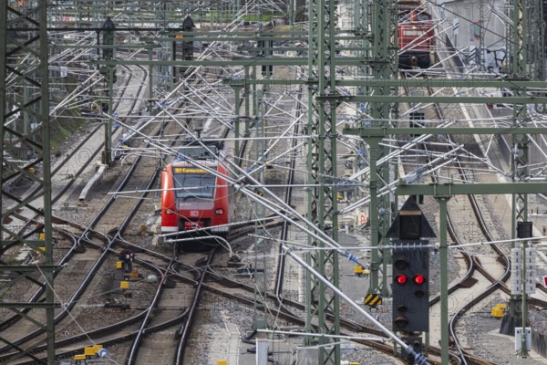 New Untertürkheim railway sidings. The track network is being reorganised as part of Stuttgart 21. Among other things, 33 sidings for trains are being built. Tracks, signalling systems, critical infrastructure. Stuttgart, Baden-Württemberg, Germany, Europe
