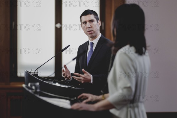 (R-L) Annalena Bärbock (Alliance 90/The Greens), Federal Foreign Minister, and Mihai Popsoi, Foreign Minister of Moldova, at a press conference after a meeting in Berlin, 9 April 2024 / Photographed on behalf of the Federal Foreign Office