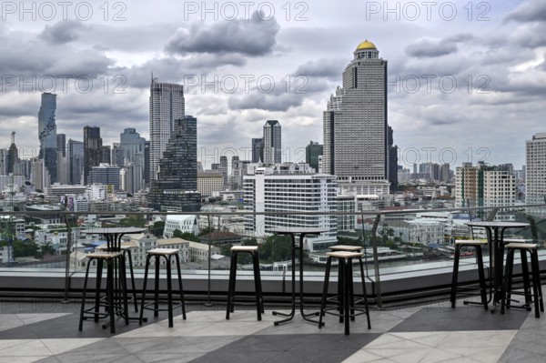 Skyline Lebua im State Tower Hotel, Bangkok, Thailand, Asia