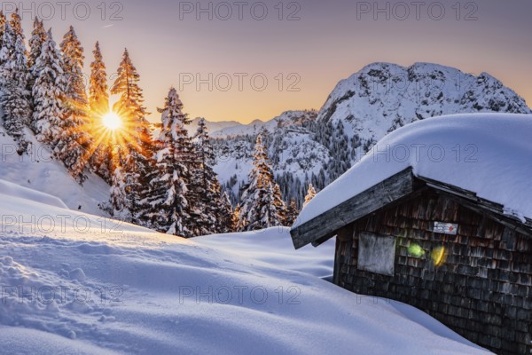 Hut, sunrise snow tour on the Tegelberg in the Allgäu in Bavaria. Winter Wonder Land, Germany, Europe