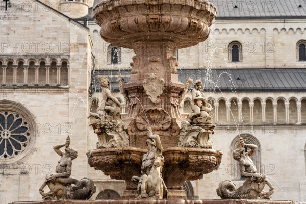 Neptune Fountain in front of the cathedral on Piazza del Duomo in Trento, Trentino, Italy, Europe