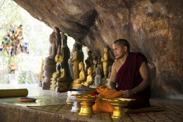 Buddhist monk, Preah Ang Thom Temple, Phnom Kulen National Park, Siem Reap, Cambodia, Asia
