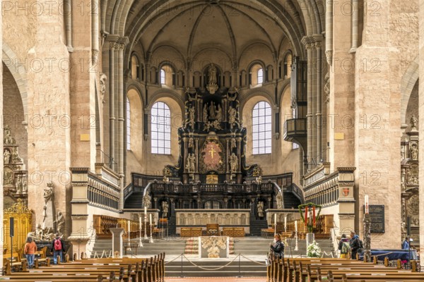 Interior and altar of St Peter's Cathedral, UNESCO World Heritage Site in Trier, Rhineland-Palatinate, Germany, Europe