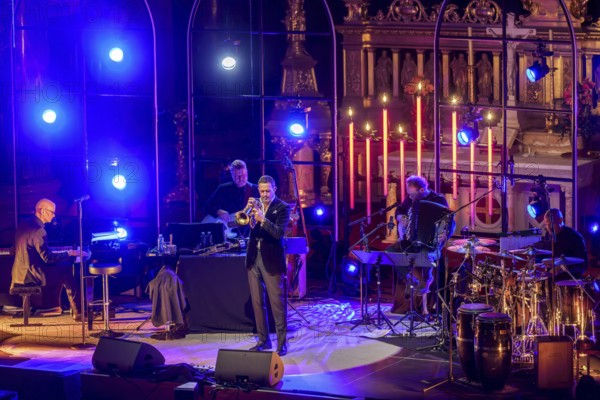 Till Brönner live on Silent Night - The Christmas Concert Tour at Berlin Cathedral on 20.12.2024