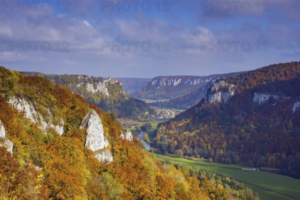 Werenwag Castle, Upper Danube nature park Park, Swabian Alb, Baden-Wuerttemberg, Germany, Europe
