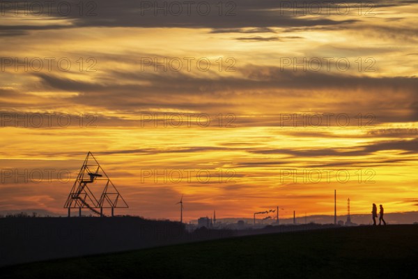 Red evening sky, sunset, view from the Mottbruch slagheap in Gladbeck, to the west, to the slagheap at Beckstrasse, in Bottrop with the Tetraeder, North Rhine-Westphalia, Germany, Red evening sky, sunset, view from the Mottbruch slagheap in Gladbeck, to the west, to the slagheap at Beckstrasse, in Bottrop with the Tetraeder, North Rhine-Westphalia, Germany, Europe