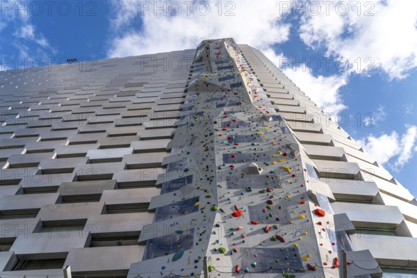 CopenHill, waste incineration plant and artificial ski slope, 80 metre high climbing wall, 90 metre high and 400 metre long slope on artificial turf, Copenhagen, Denmark, Europe