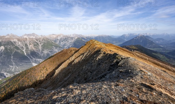 Mountain ridge of the Venet with summit Kreuzjoch, view from Wannjöchl on the ridge of the Venet to mountains of the Parzinn group in the Lechtal Alps, in autumn, Venet crossing, Ötztal Alps, Tyrol, Austria, Europe