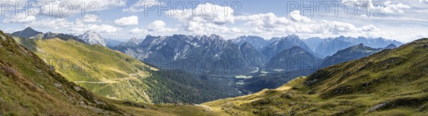 Alpine panorama, view from the Carnic main ridge to the Sesto Dolomites, Carnic Alps, Carinthia, Austria, Europe