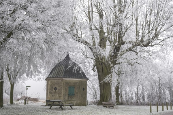 Mountain chapel on the Schöppinger Berg, Schöppingen, Münsterland, North Rhine-Westphalia, Germany, Europe