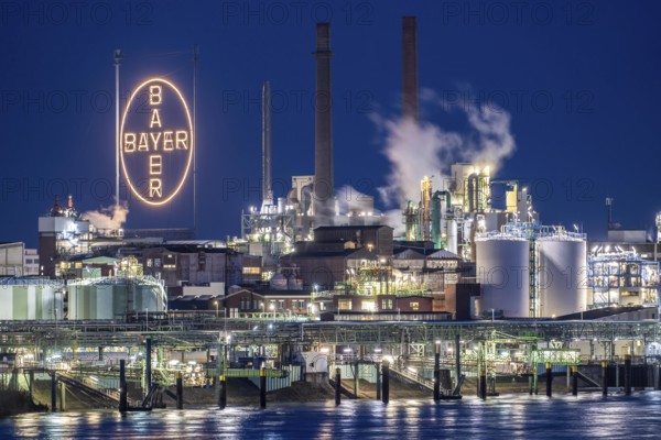 Backdrop of Chempark Leverkusen, Bayer Leverkusen, chemical park, chemical plant, river Rhine, Leverkusen, North Rhine-Westphalia, Germany, Europe