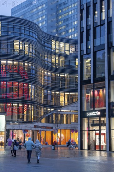 Shops at Schadowplatz, Kö-Bogen Shopping Centre, Breuning, Swatch, Vodafone, in Düsseldorf, North Rhine-Westphalia, Germany, Europe